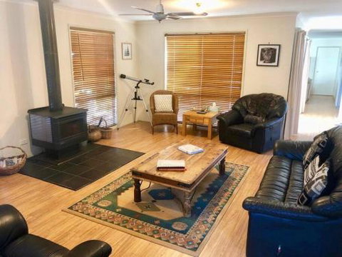 1 Tecoma Avenue Sandy Point - Hervey Bay Accommodation 1
