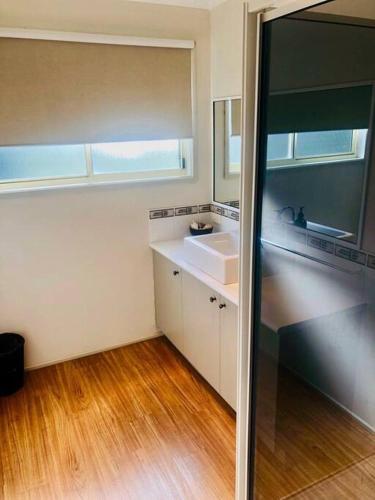 1 Tecoma Avenue Sandy Point - Hervey Bay Accommodation 2