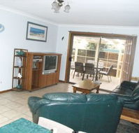 66 Pacific Drive - Hervey Bay Accommodation