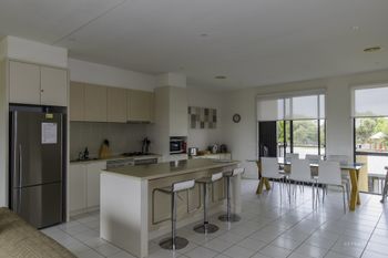 Stylish 3 Bedroom Condo - Tourism Hervey Bay 3