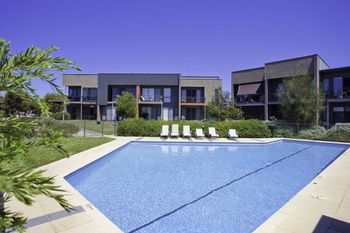 Stylish 3 Bedroom Condo - Tourism Hervey Bay 5