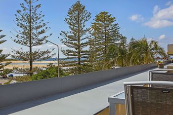 Lakeshore Apartment 3 - Hervey Bay Accommodation 5
