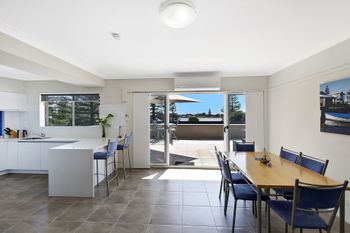 Lakeshore Apartment 3 - Hervey Bay Accommodation 3