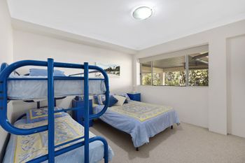 Lakeshore Apartment 3 - Hervey Bay Accommodation 4