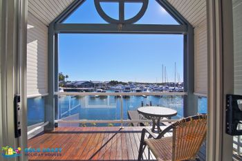 Harbourfront Retreat - Hervey Bay Accommodation 1