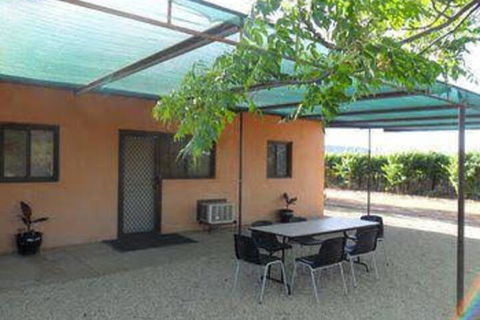The Pickers Hut - Hervey Bay Accommodation 2
