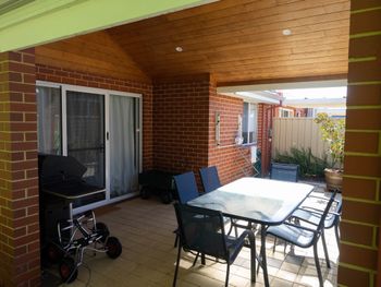 Oceanside Retreat Busselton - Hervey Bay Accommodation 6