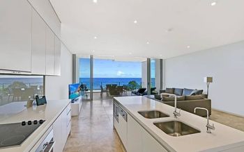 Nautilus Beachfront Apartment 12 - Hervey Bay Accommodation 4