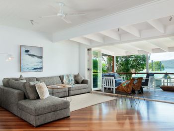 Soldiers Point Road 82 The Sanctuary Soldiers Point - Hervey Bay Accommodation 1