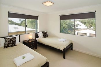 Waterside No 9 Blackwood Retreat - Hervey Bay Accommodation 3