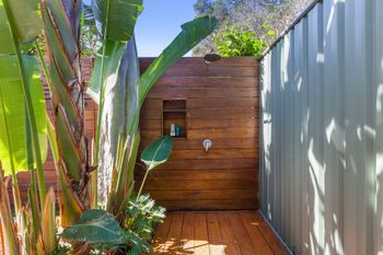 Roomerang At Binya Avenue - Hervey Bay Accommodation 1
