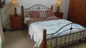 Deloraine Comfort - Hervey Bay Accommodation 0