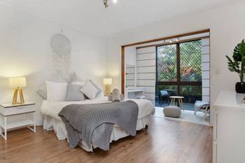 Coolangatta Beachside Villas - Hervey Bay Accommodation 0