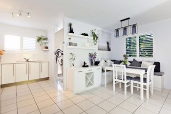 Coolangatta Beachside Villas - Hervey Bay Accommodation 5