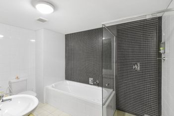 Sorrento Apartment 401 - Hervey Bay Accommodation 2