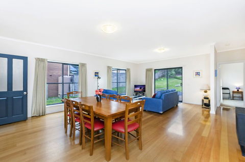 Kurrawa - Hervey Bay Accommodation 6