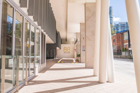 2bed Apartment! Modern Home For 4 At Chatswood - Tourism Hervey Bay 5