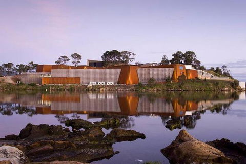 Essentially Hobart - Hervey Bay Accommodation 3