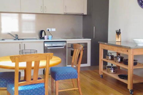 Essentially Hobart - Hervey Bay Accommodation 4
