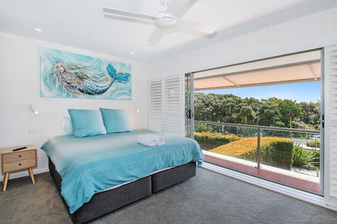 Number 4 James Cook Apartments - Hervey Bay Accommodation 4