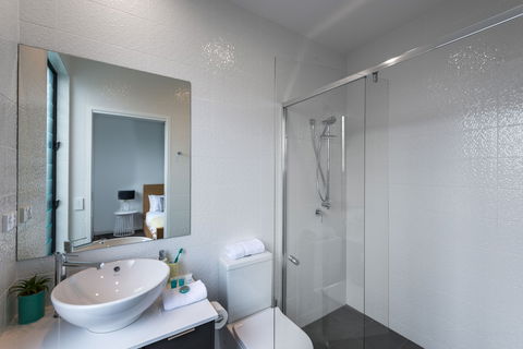 Oxford Steps - Tourism Hervey Bay 2