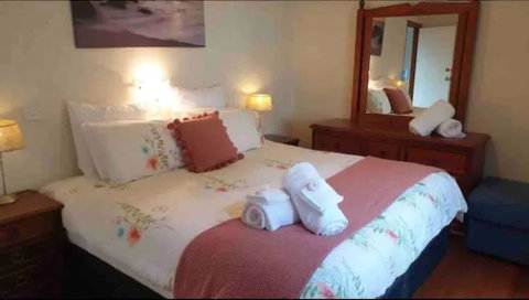 Home Near Shops & Beach - Hervey Bay Accommodation 1