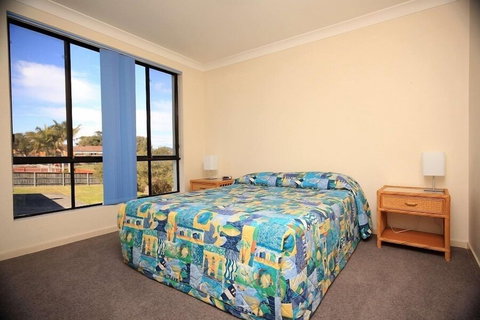 Hi Surf Unit 1 - Hervey Bay Accommodation 3