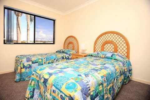 Hi Surf Unit 1 - Hervey Bay Accommodation 5