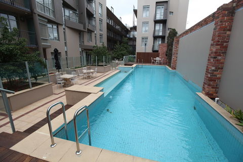 Melbourne Metropole Central - Hervey Bay Accommodation 2