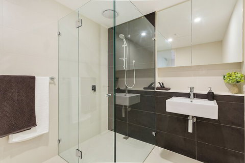 BRUNSWICK Stylish Space With Parking + Netflix - Tourism Hervey Bay 3