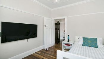 The Apartment Service CN004 - Hervey Bay Accommodation 3