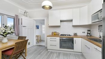 The Apartment Service CN004 - Hervey Bay Accommodation 5