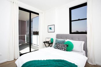Designer Executive Apartment + Parking Near Train - Tourism Hervey Bay 2