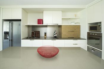 Blue On Blue Apartment 811 - Hervey Bay Accommodation 5