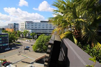 Modern Apartment With Pool & Spa - Tourism Hervey Bay 1