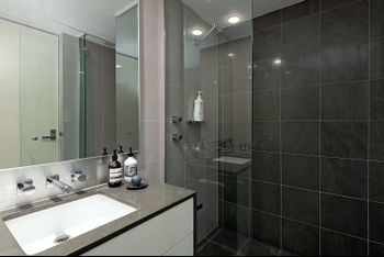 Elegant Elizabeth Bay H374 - Hervey Bay Accommodation 1