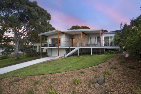 THE PERFECT BEACH HOUSE - Hervey Bay Accommodation 0