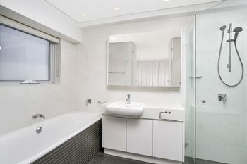 Harbourside Luxury PNT03 - Tourism Hervey Bay 2