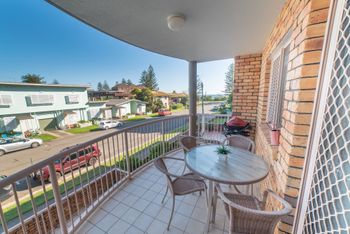 1 Bedroom Gold Coast Beachside Apt W AC + Parking - Hervey Bay Accommodation 6
