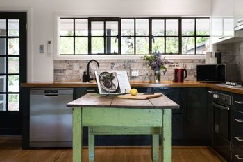 Alba House - Hervey Bay Accommodation 1