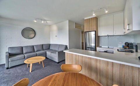 Snow Ski Apartments 23 - Tourism Hervey Bay 1