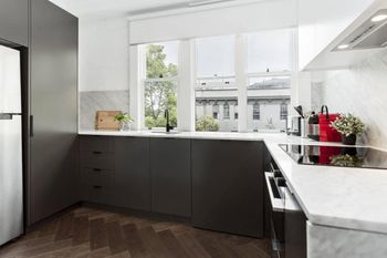 Stunning City Apartment H350 - Tourism Hervey Bay 1