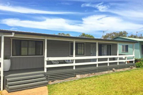 The Relax Shack At Culburra Beach Sleeps 7 - Hervey Bay Accommodation 0