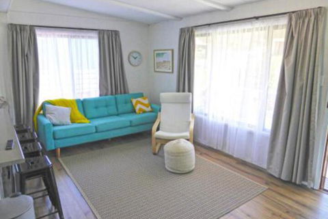 The Relax Shack At Culburra Beach Sleeps 7 - Hervey Bay Accommodation 5
