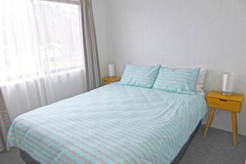 The Relax Shack At Culburra Beach Sleeps 7 - Hervey Bay Accommodation 2