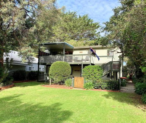 Island Escape - Hervey Bay Accommodation 0