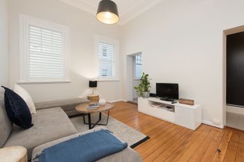 Spacious One Bedroom Heart Of Potts Point H333 - Hervey Bay Accommodation 0