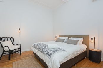 Spacious One Bedroom Heart Of Potts Point H333 - Hervey Bay Accommodation 4