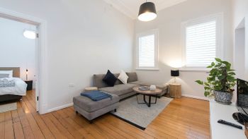 Spacious One Bedroom Heart Of Potts Point H333 - Hervey Bay Accommodation 2
