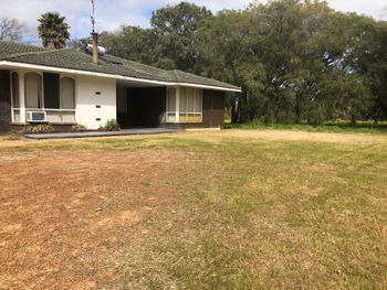 Caves Cottage - Hervey Bay Accommodation 0
